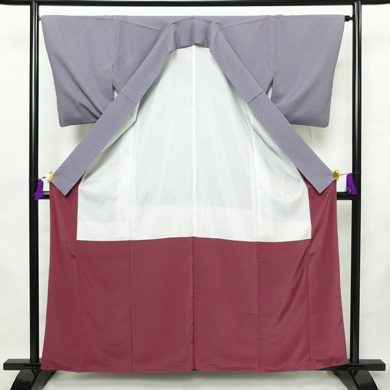 小紋 縮緬 総柄 正絹 古典柄 袷仕立て 身丈160cm 裄丈65.5cm リサイクル着物 着物 紫・藤色_画像3