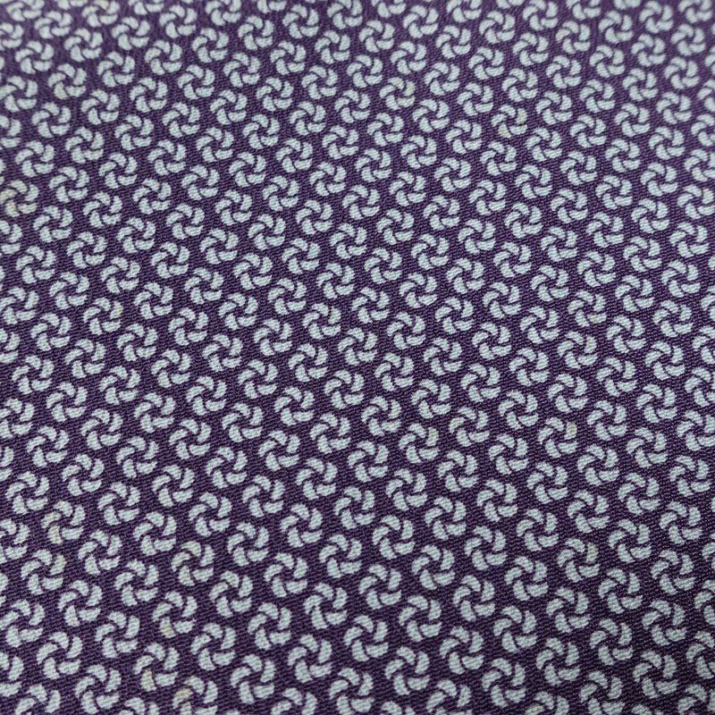 小紋 縮緬 総柄 正絹 古典柄 袷仕立て 身丈160cm 裄丈65.5cm リサイクル着物 着物 紫・藤色_画像7