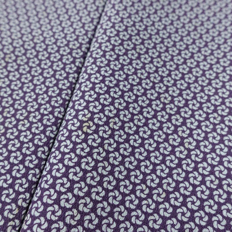 小紋 縮緬 総柄 正絹 古典柄 袷仕立て 身丈160cm 裄丈65.5cm リサイクル着物 着物 紫・藤色_画像8