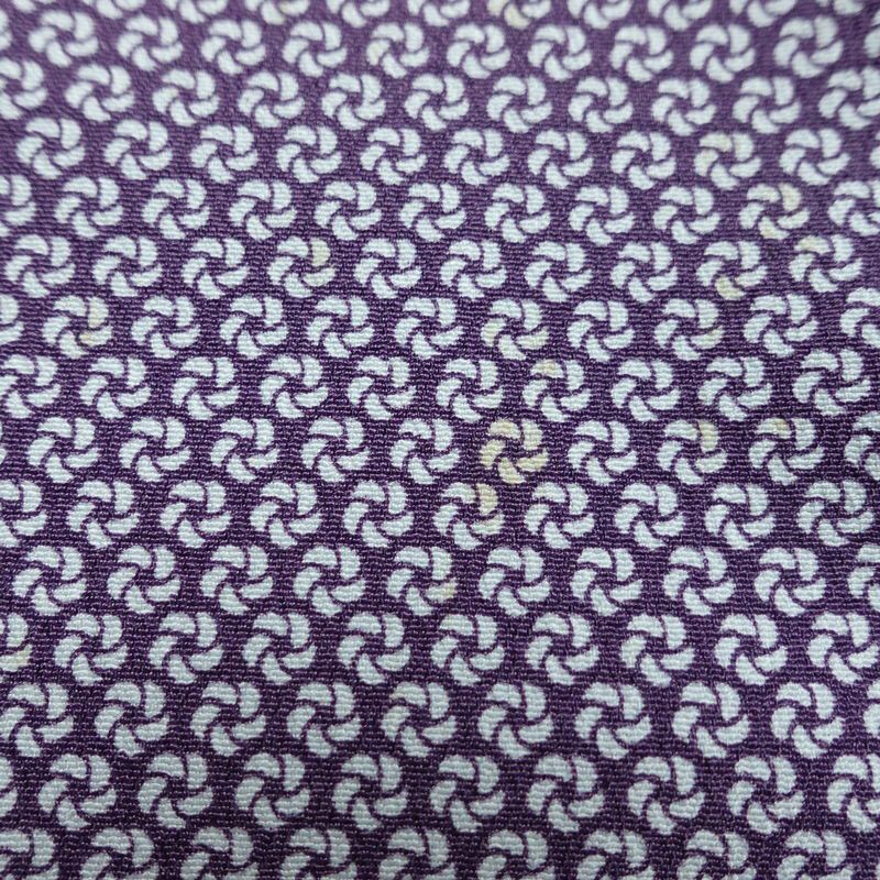 小紋 縮緬 総柄 正絹 古典柄 袷仕立て 身丈160cm 裄丈65.5cm リサイクル着物 着物 紫・藤色_画像14
