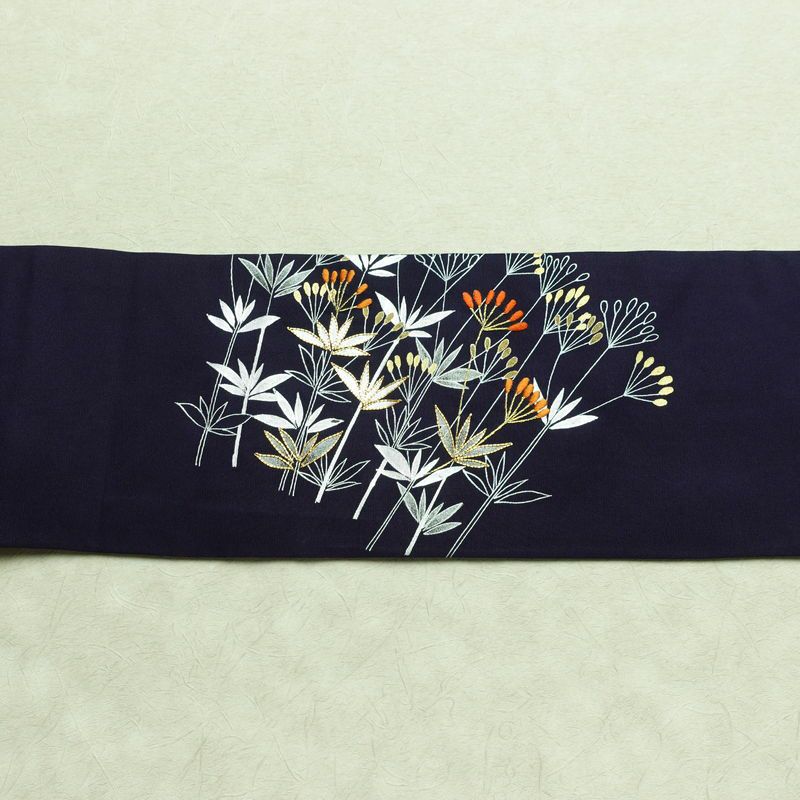名古屋帯 太鼓柄 金駒刺繍 正絹 木の葉・植物柄 名古屋仕立て なごや帯 リサイクル帯 帯 刺繍 銀彩 紫・藤色_画像15