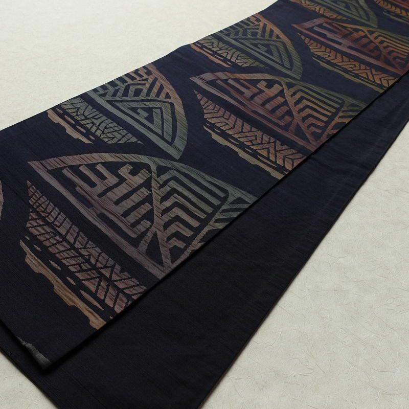 名古屋帯 六通柄 良品 ふくれ織 正絹 幾何学柄・抽象柄 通し仕立て なごや帯 リサイクル帯 帯 モダン 青・紺_画像8