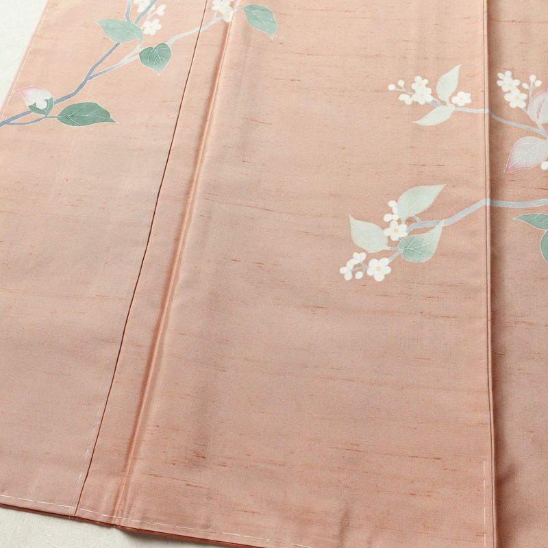 付け下げ 本加賀友禅 畠山登 美品 落款入り しつけ糸付き 正絹 木の葉・植物柄 袷仕立て 身丈168.5cm 裄丈68.5cm リサイクル着物 着物 付下 紬地 ピンクベージュ ピンク_画像4