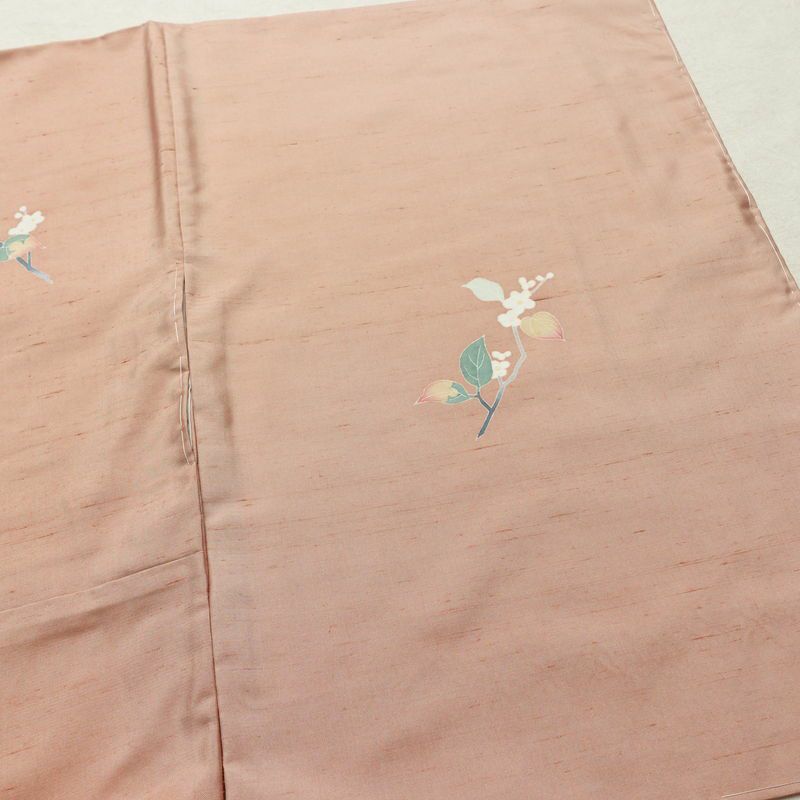 付け下げ 本加賀友禅 畠山登 美品 落款入り しつけ糸付き 正絹 木の葉・植物柄 袷仕立て 身丈168.5cm 裄丈68.5cm リサイクル着物 着物 付下 紬地 ピンクベージュ ピンク_画像13