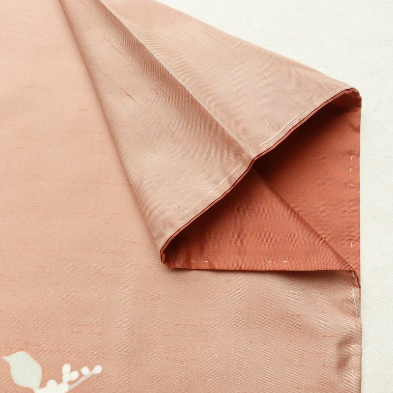 付け下げ 本加賀友禅 畠山登 美品 落款入り しつけ糸付き 正絹 木の葉・植物柄 袷仕立て 身丈168.5cm 裄丈68.5cm リサイクル着物 着物 付下 紬地 ピンクベージュ ピンク_画像14