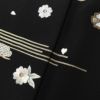 付け下げ 良品 しつけ糸付き 縮緬 正絹 古典柄 袷仕立て 身丈168.5cm 裄丈68cm リサイクル着物 着物 刺繍 箔 共八掛 卒業式 パーティー フォーマル シンプル 松 桜 黒_画像10