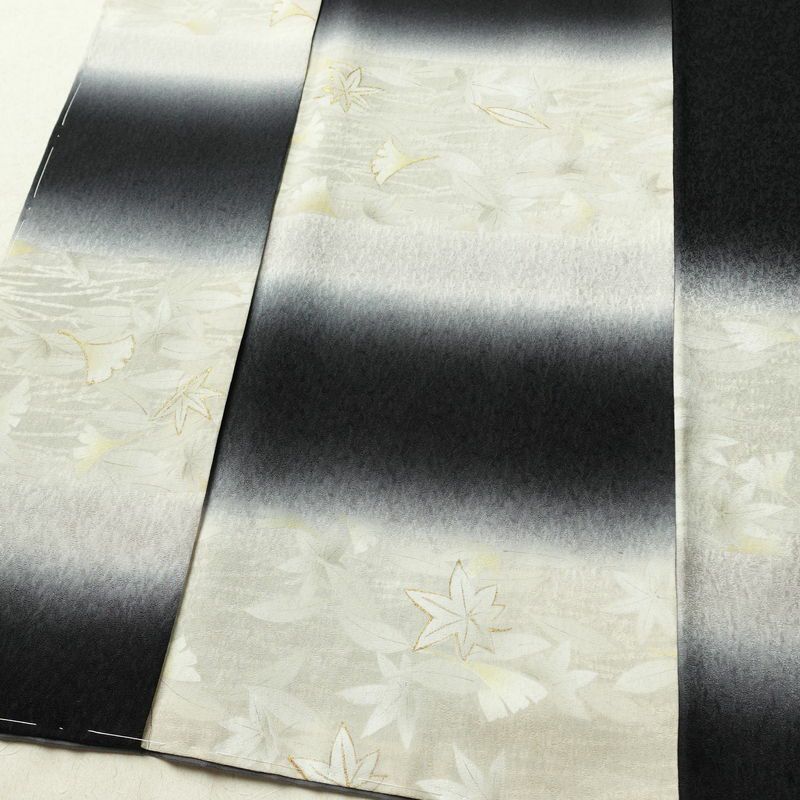 付け下げ 美品 しつけ糸付き 正絹 木の葉・植物柄 袷仕立て 身丈164cm 裄丈64.5cm リサイクル着物 着物 パーティー フォーマル モダン イチョウ 紅葉 黒_画像4