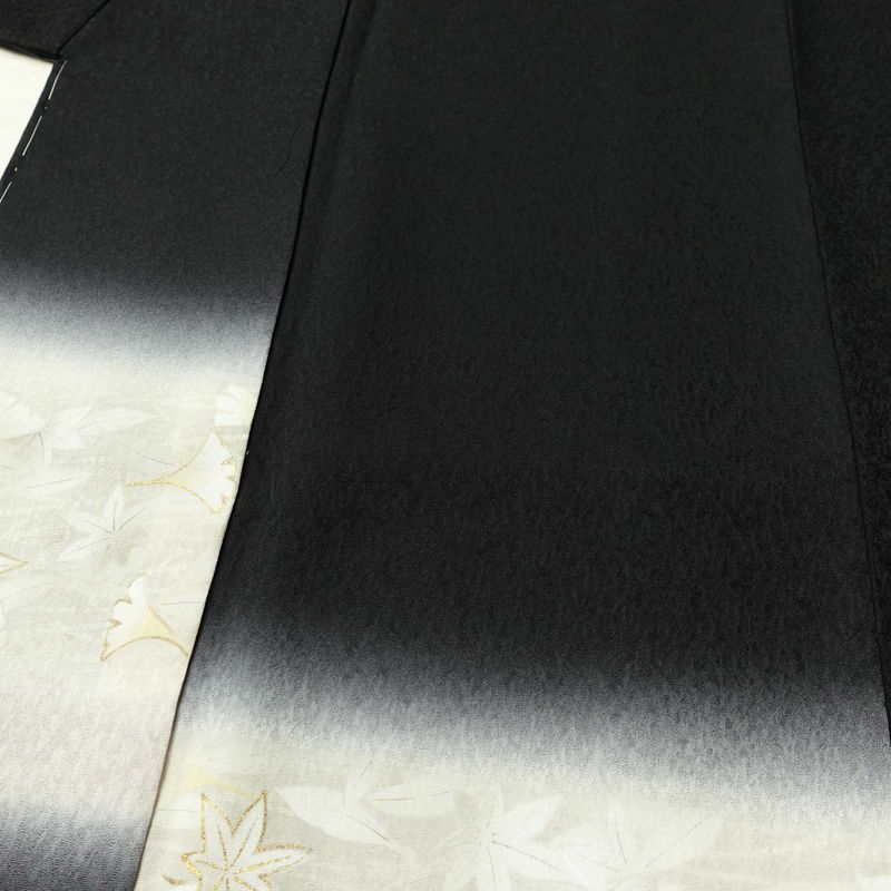 付け下げ 美品 しつけ糸付き 正絹 木の葉・植物柄 袷仕立て 身丈164cm 裄丈64.5cm リサイクル着物 着物 パーティー フォーマル モダン イチョウ 紅葉 黒_画像5
