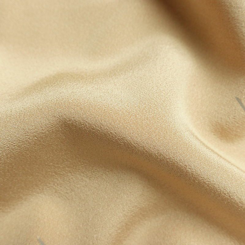 付け下げ 美品 しつけ糸付き 縮緬 正絹 木の葉・植物柄 袷仕立て 身丈157.5cm 裄丈67cm リサイクル着物 着物 刺繍 共八掛 金彩 七五三 フォーマル 紅葉 ベージュ_画像20