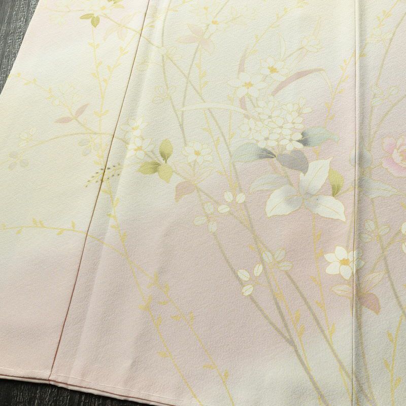 訪問着 美品 しつけ糸付き 縮緬 正絹 花柄 袷仕立て 身丈166.5cm 裄丈68cm リサイクル着物 着物 入学式 卒業式 七五三 お宮参り フォーマル 上品 ピンク_画像4