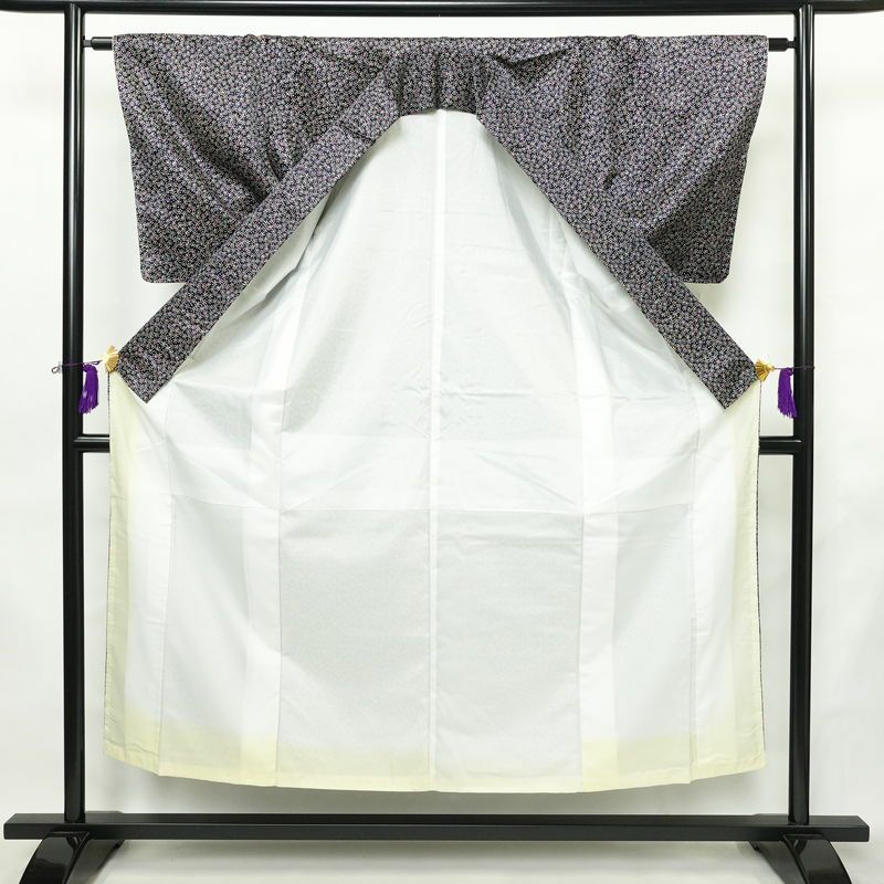 小紋 良品 しつけ糸付き ポリエステル その他の柄 袷仕立て 身丈151cm 裄丈63cm リサイクル着物 着物 青・紺_画像3