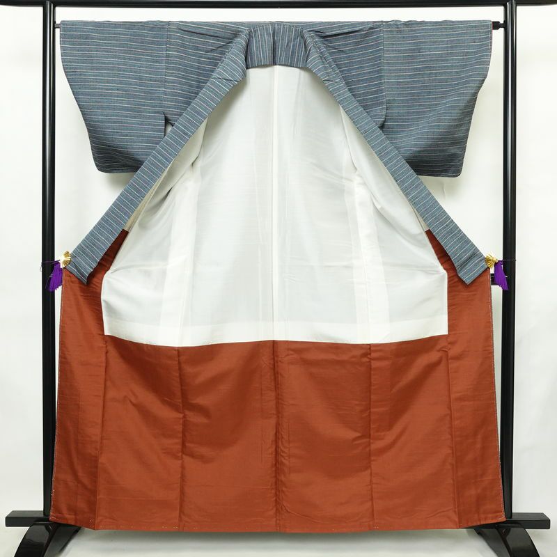 紬 しつけ糸付き 正絹 縞柄・線柄 袷仕立て 身丈162.5cm 裄丈64cm リサイクル着物 着物 青・紺_画像3