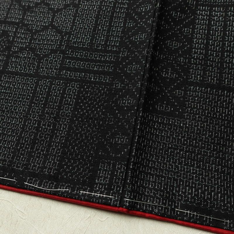 紬 美品 しつけ糸付き 正絹 古典柄 袷仕立て 身丈156.5cm 裄丈63cm リサイクル着物 着物 洒落 黒_画像12