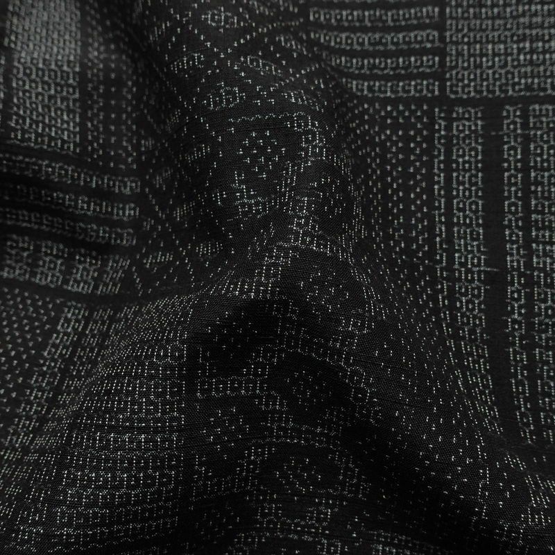 紬 美品 しつけ糸付き 正絹 古典柄 袷仕立て 身丈156.5cm 裄丈63cm リサイクル着物 着物 洒落 黒_画像20