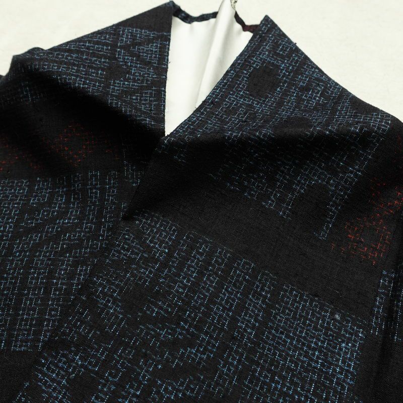 紬 正絹 幾何学柄・抽象柄 袷仕立て 身丈157.5cm 裄丈65cm リサイクル着物 着物 青・紺_画像18