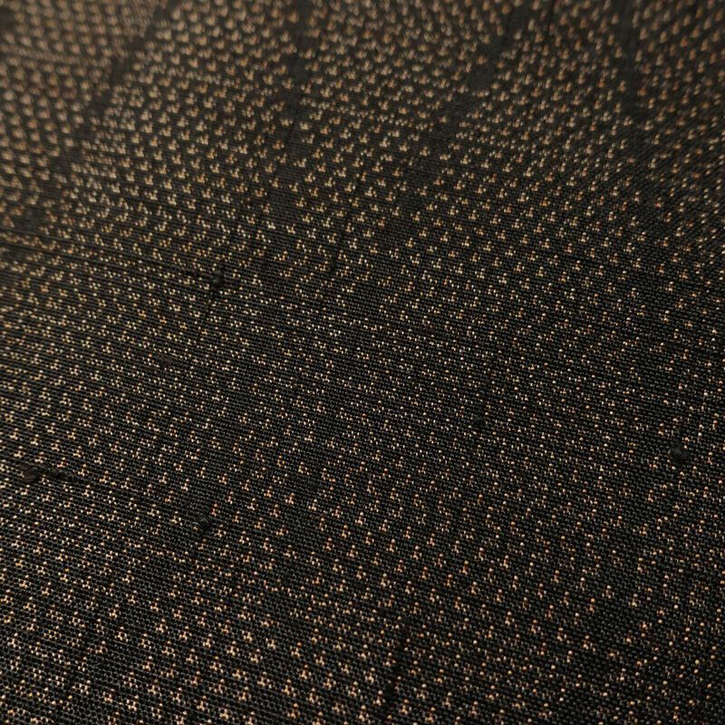 紬 良品 正絹 幾何学柄・抽象柄 袷仕立て 身丈167.5cm 裄丈67cm リサイクル着物 着物 モダン 茶_画像10