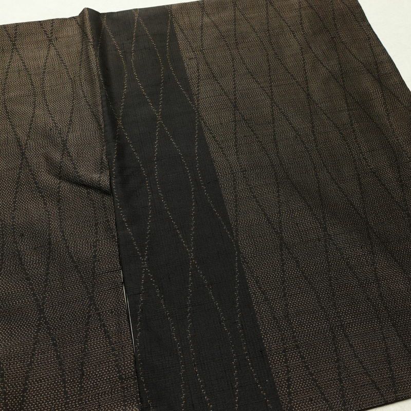紬 良品 正絹 幾何学柄・抽象柄 袷仕立て 身丈167.5cm 裄丈67cm リサイクル着物 着物 モダン 茶_画像12