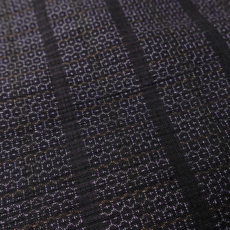 結城紬 紬 美品 証紙あり しつけ糸付き バチ衿仕立て 正絹 縞柄・線柄 袷仕立て 身丈156cm 裄丈63.5cm リサイクル着物 着物 紫・藤色_画像8