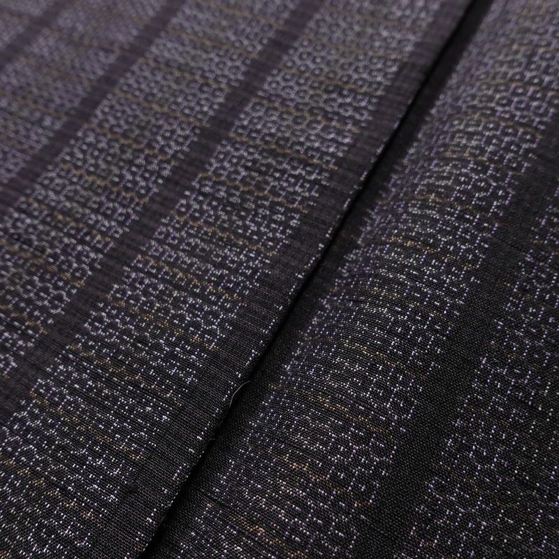 結城紬 紬 美品 証紙あり しつけ糸付き バチ衿仕立て 正絹 縞柄・線柄 袷仕立て 身丈156cm 裄丈63.5cm リサイクル着物 着物 紫・藤色_画像11