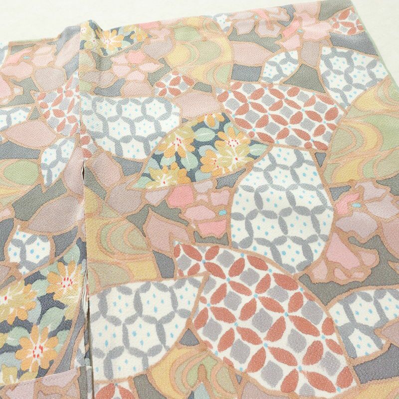 小紋 良品 縮緬 総柄 正絹 幾何学柄・抽象柄 袷仕立て 身丈164.5cm 裄丈67cm リサイクル着物 着物 多色使い_画像13