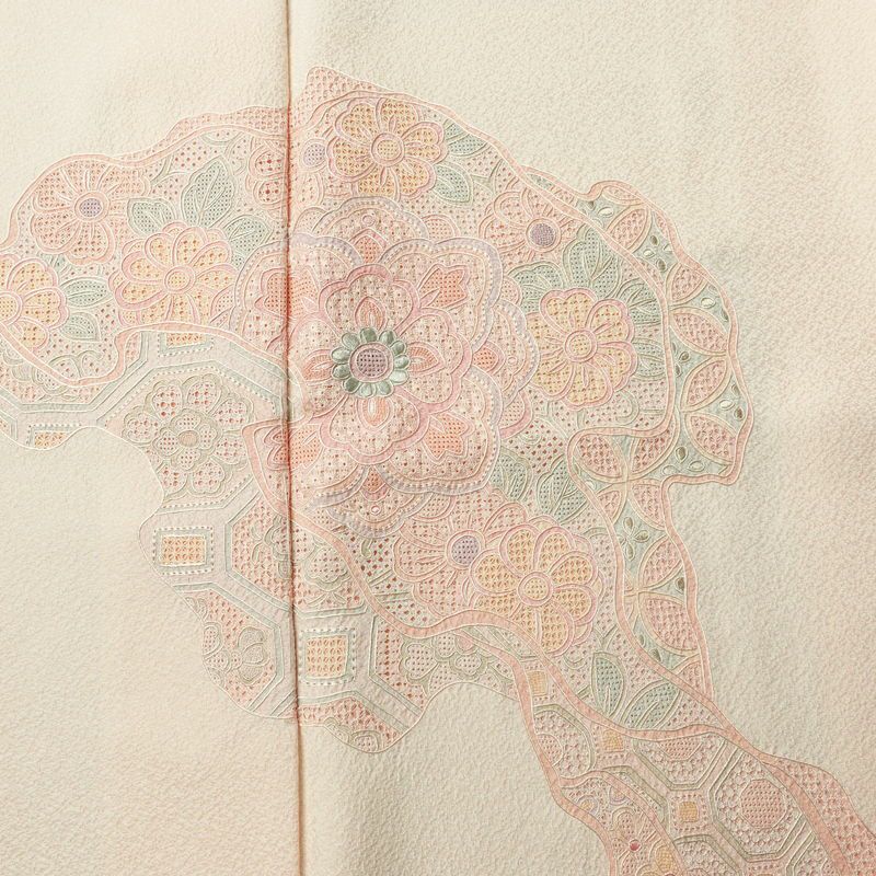 付け下げ 良品 スワトウ刺繍 正絹 花柄 袷仕立て 身丈160cm 裄丈64.5cm リサイクル着物 着物 入学式 卒業式 七五三 お宮参り フォーマル 洒落 ピンク_画像6