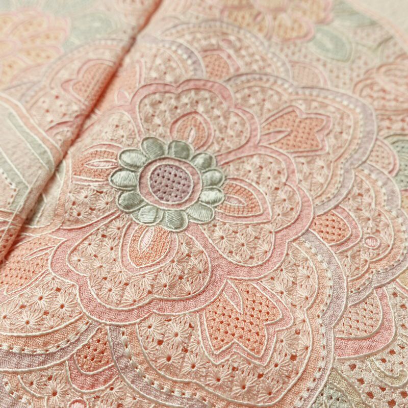 付け下げ 良品 スワトウ刺繍 正絹 花柄 袷仕立て 身丈160cm 裄丈64.5cm リサイクル着物 着物 入学式 卒業式 七五三 お宮参り フォーマル 洒落 ピンク_画像8