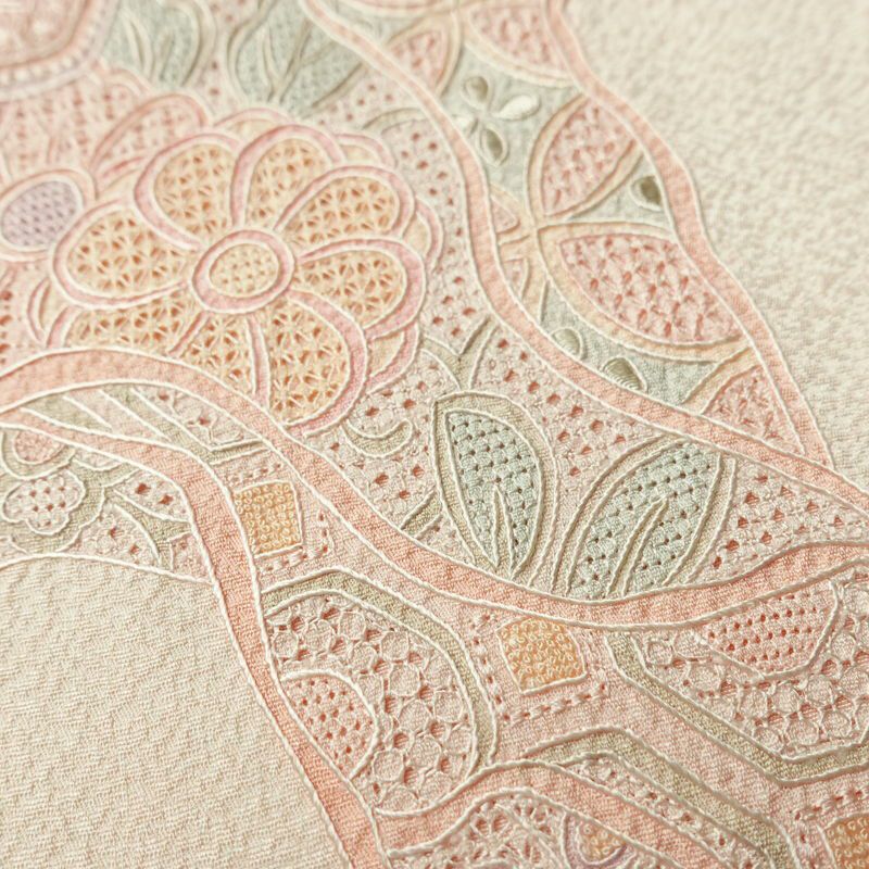 付け下げ 良品 スワトウ刺繍 正絹 花柄 袷仕立て 身丈160cm 裄丈64.5cm リサイクル着物 着物 入学式 卒業式 七五三 お宮参り フォーマル 洒落 ピンク_画像9