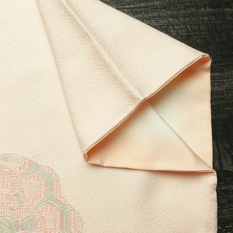 付け下げ 良品 スワトウ刺繍 正絹 花柄 袷仕立て 身丈160cm 裄丈64.5cm リサイクル着物 着物 入学式 卒業式 七五三 お宮参り フォーマル 洒落 ピンク_画像18
