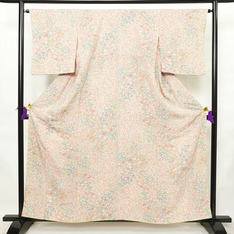 小紋 総柄 正絹 花柄 袷仕立て 身丈157.5cm 裄丈64.5cm リサイクル着物 着物 ピンク_画像1