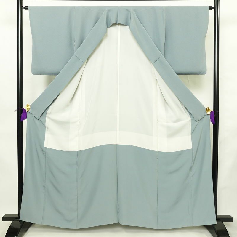 色無地 縮緬 一つ紋付き 丹後ちりめん 正絹 無地 袷仕立て 身丈160.5cm 裄丈63cm リサイクル着物 着物 お茶会 フォーマル 青・紺_画像3