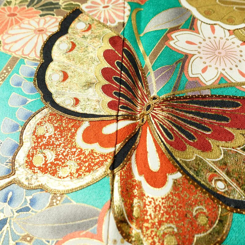 振袖 良品 金駒刺繍 正絹 蝶・昆虫柄 袷仕立て 身丈161cm 裄丈67cm リサイクル着物 着物 箔 金彩 成人式 二十歳の集い パーティー 華やか 緑・うぐいす色_画像7