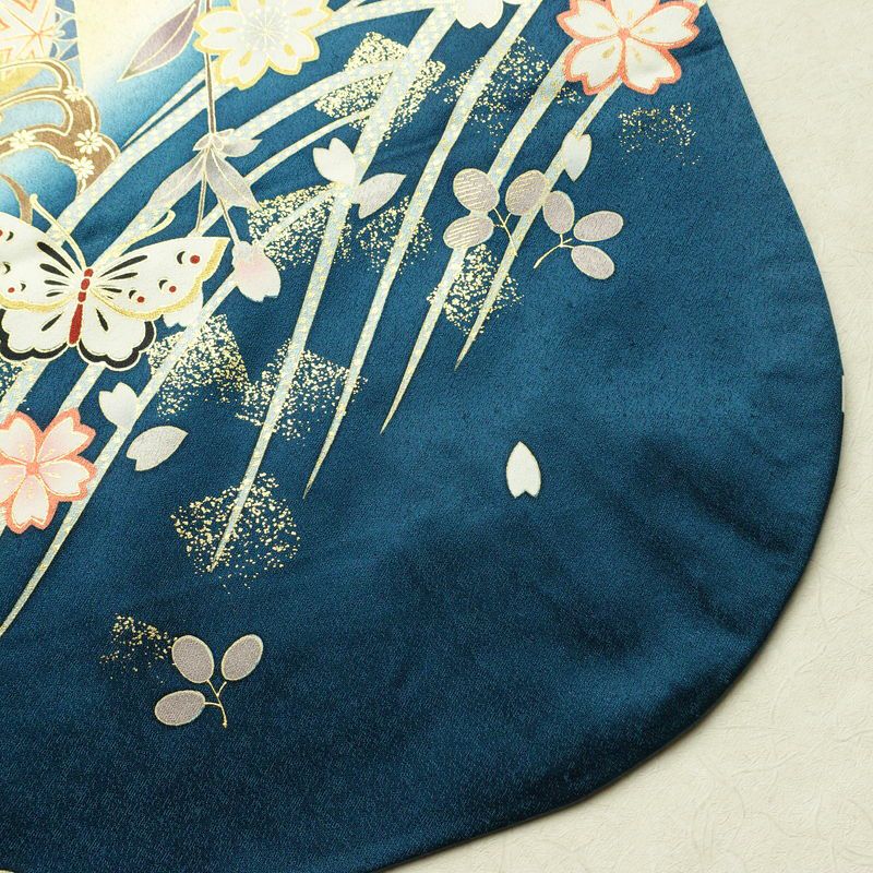 振袖 良品 金駒刺繍 正絹 蝶・昆虫柄 袷仕立て 身丈161cm 裄丈67cm リサイクル着物 着物 箔 金彩 成人式 二十歳の集い パーティー 華やか 緑・うぐいす色_画像15
