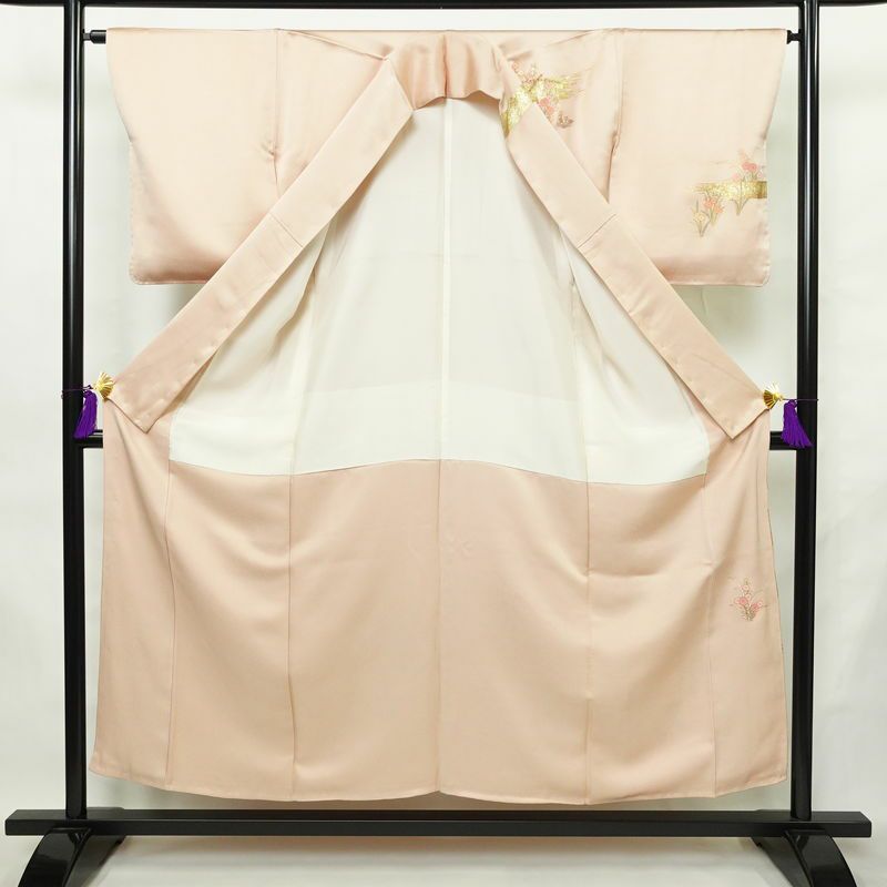 訪問着 美品 しつけ糸付き 正絹 古典柄 袷仕立て 身丈152cm 裄丈63.5cm リサイクル着物 着物 箔 金彩 入学式 卒業式 七五三 お宮参り フォーマル ピンク_画像3