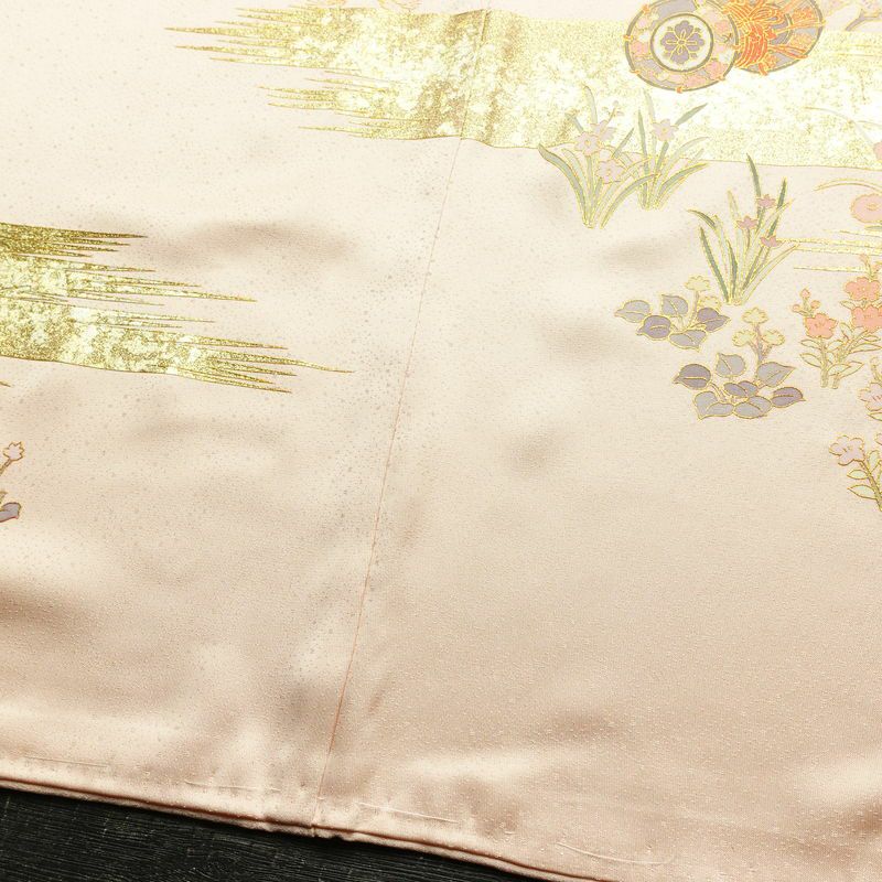 訪問着 美品 しつけ糸付き 正絹 古典柄 袷仕立て 身丈152cm 裄丈63.5cm リサイクル着物 着物 箔 金彩 入学式 卒業式 七五三 お宮参り フォーマル ピンク_画像13