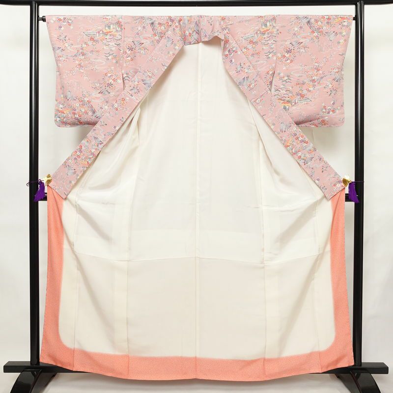 小紋 良品 しつけ糸付き 縮緬 正絹 風景柄 袷仕立て 身丈160.5cm 裄丈64.5cm リサイクル着物 着物 ピンク_画像3