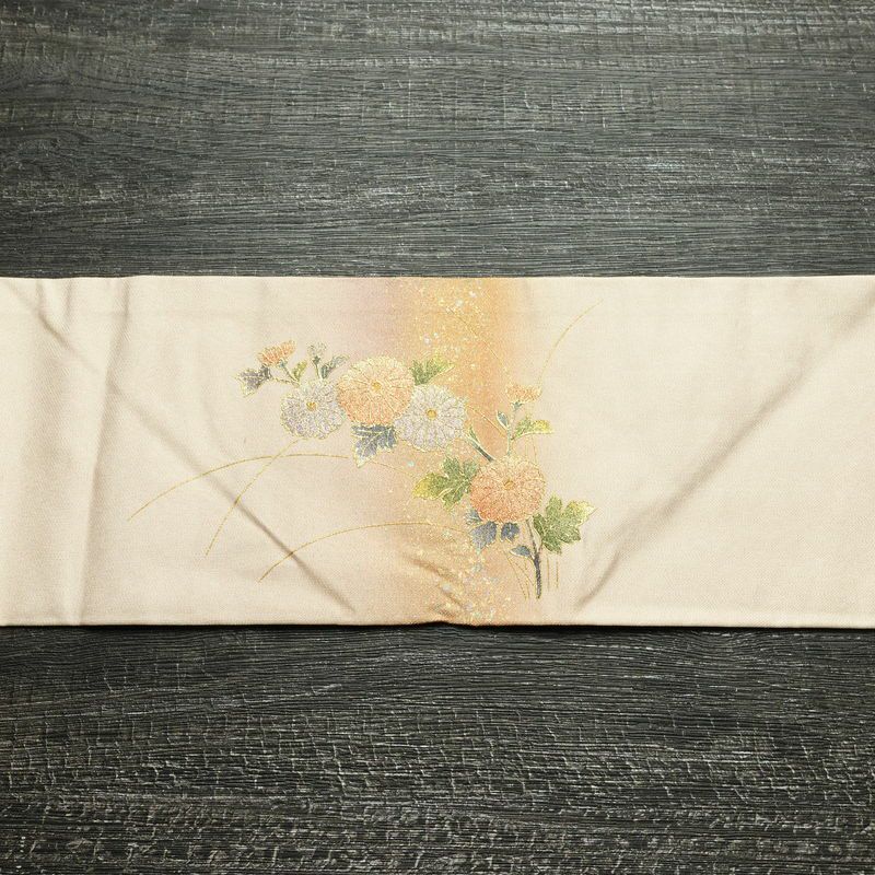 名古屋帯 螺鈿箔 太鼓柄 良品 しつけ糸付き 正絹 花柄 名古屋仕立て なごや帯 リサイクル帯 帯 箔 金彩 ベージュ_画像14
