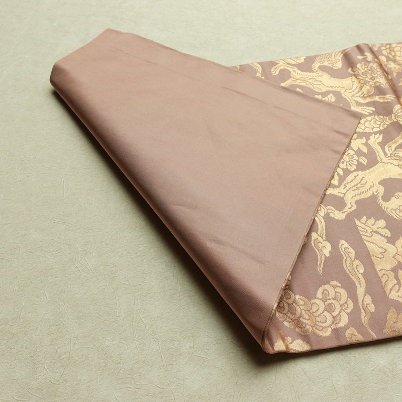 名古屋帯 六通柄 正絹 幾何学柄・抽象柄 名古屋仕立て なごや帯 リサイクル帯 帯 箔 小豆・エンジ_画像11