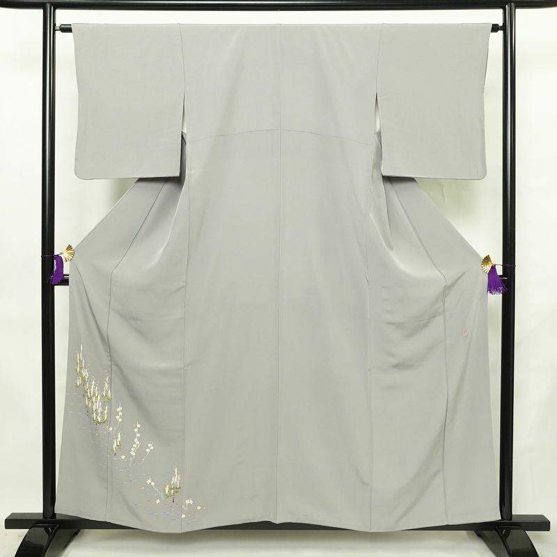 色留袖 落款入り 縮緬 正絹 幾何学柄・抽象柄 袷仕立て 身丈157.5cm 裄丈63.5cm リサイクル着物 着物 共八掛 シンプル グレー_画像1