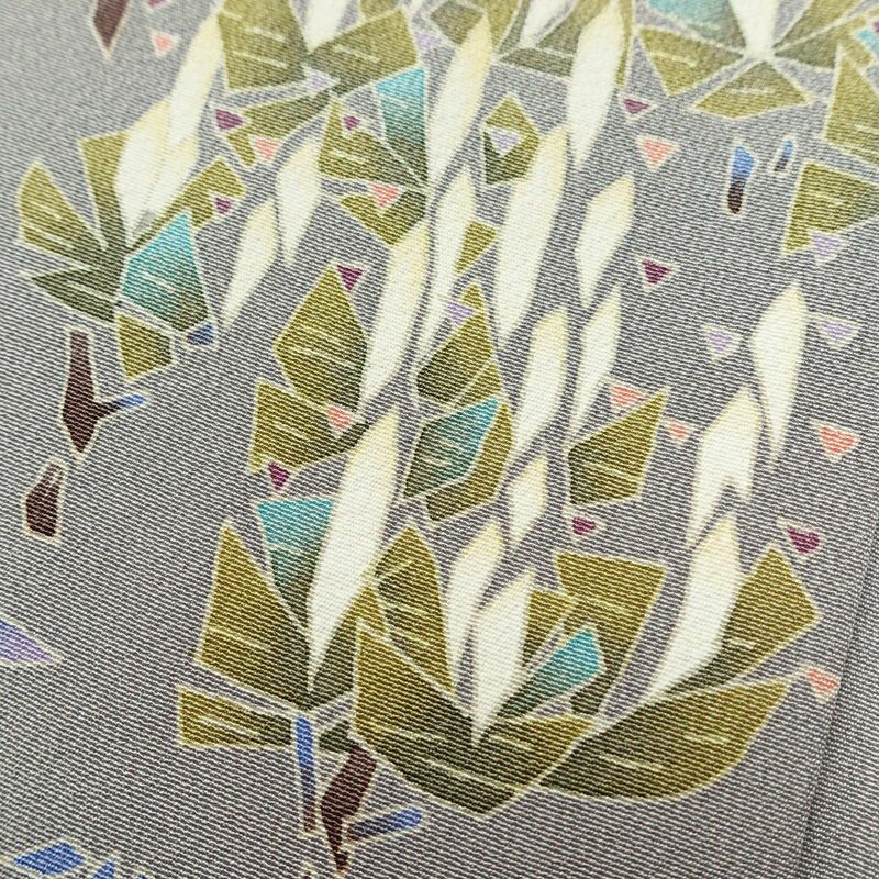 色留袖 落款入り 縮緬 正絹 幾何学柄・抽象柄 袷仕立て 身丈157.5cm 裄丈63.5cm リサイクル着物 着物 共八掛 シンプル グレー_画像8