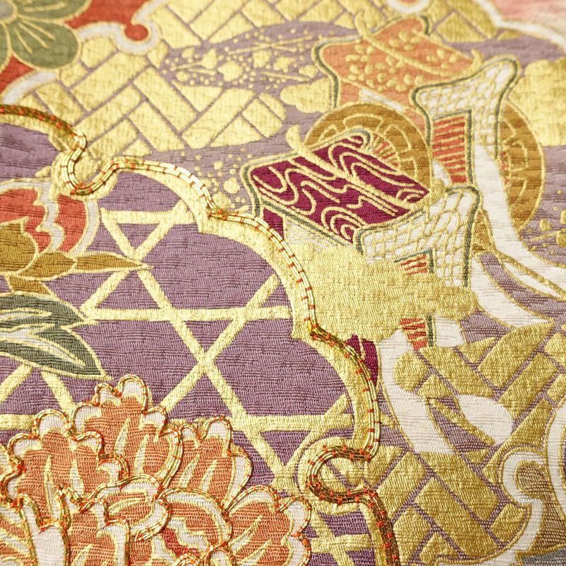 振袖 良品 金駒刺繍 正絹 古典柄 袷仕立て 身丈159.5cm 裄丈65cm リサイクル着物 着物 箔 金彩 成人式 二十歳 二十歳の集い フォーマル 華やか 菊 黄・黄土色_画像8