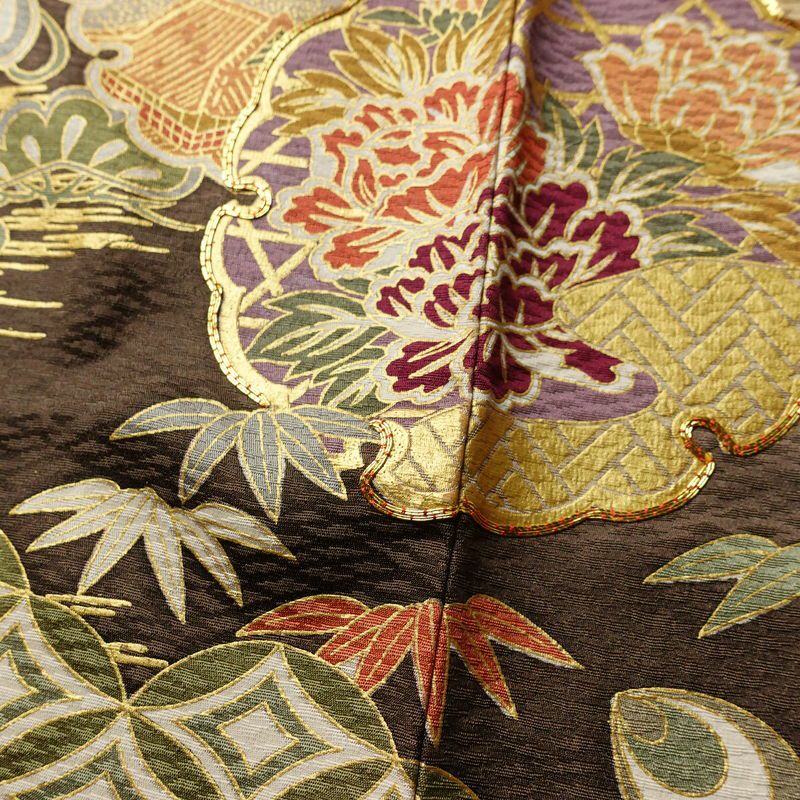 振袖 良品 金駒刺繍 正絹 古典柄 袷仕立て 身丈159.5cm 裄丈65cm リサイクル着物 着物 箔 金彩 成人式 二十歳 二十歳の集い フォーマル 華やか 菊 黄・黄土色_画像12