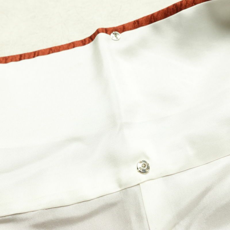 振袖 良品 金駒刺繍 正絹 古典柄 袷仕立て 身丈159.5cm 裄丈65cm リサイクル着物 着物 箔 金彩 成人式 二十歳 二十歳の集い フォーマル 華やか 菊 黄・黄土色_画像20