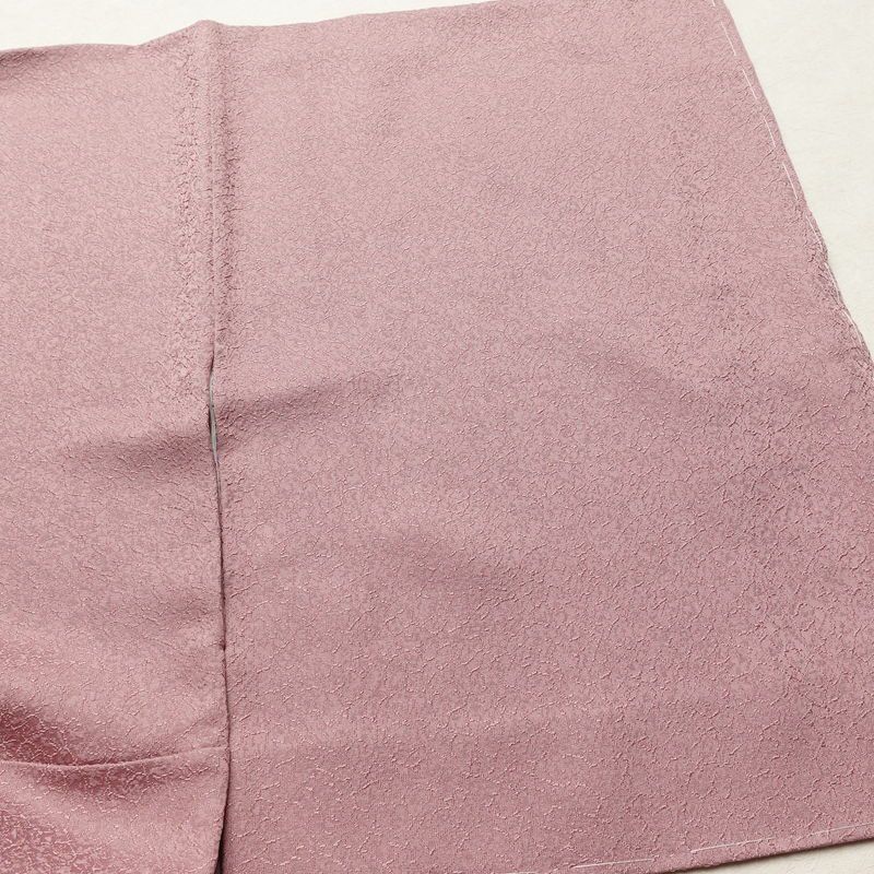 色無地 美品 しつけ糸付き 一つ紋付き 正絹 その他の柄 袷仕立て 身丈156cm 裄丈61cm リサイクル着物 着物 お茶会 フォーマル シンプル 紫・藤色_画像13