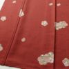 小紋 丹後ちりめん 嵯峨野 縮緬 飛び柄 正絹 花柄 袷仕立て 身丈163.5cm 裄丈65cm リサイクル着物 着物 モダン 小豆・エンジ_画像4