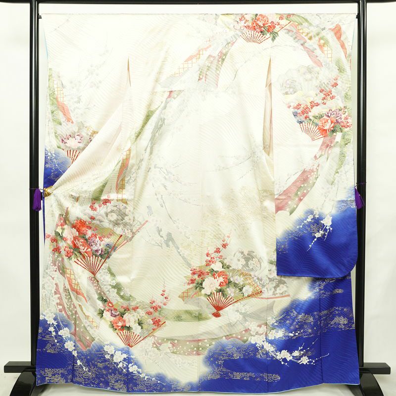 振袖 正絹 花柄 袷仕立て 身丈165cm 裄丈66cm リサイクル着物 着物 箔 金彩 結婚式 成人式 二十歳 二十歳の集い 多色使い_画像1