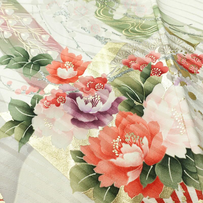 振袖 正絹 花柄 袷仕立て 身丈165cm 裄丈66cm リサイクル着物 着物 箔 金彩 結婚式 成人式 二十歳 二十歳の集い 多色使い_画像10