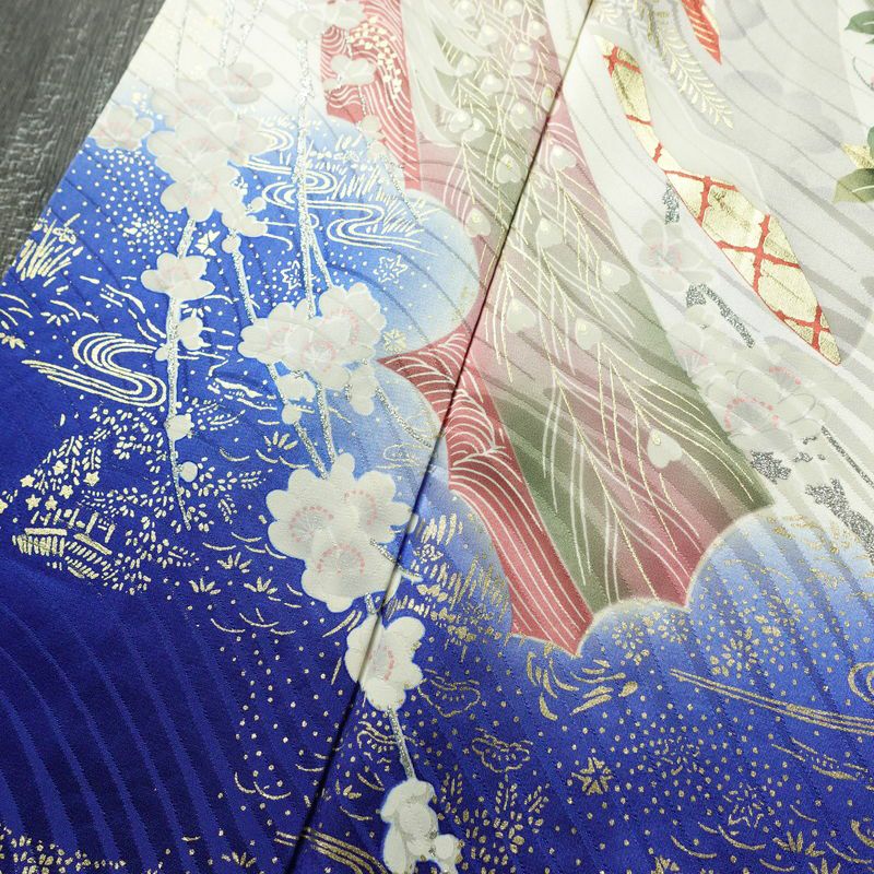 振袖 正絹 花柄 袷仕立て 身丈165cm 裄丈66cm リサイクル着物 着物 箔 金彩 結婚式 成人式 二十歳 二十歳の集い 多色使い_画像11