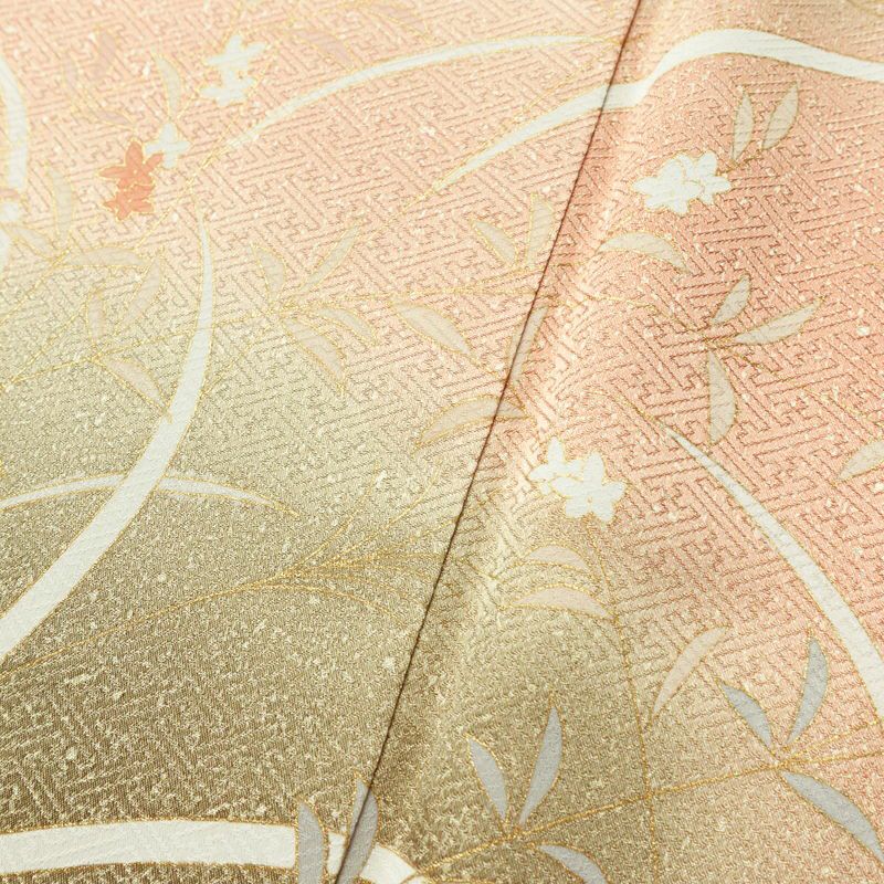訪問着 良品 しつけ糸付き 綸子 正絹 木の葉・植物柄 袷仕立て 身丈163cm 裄丈67.5cm リサイクル着物 着物 箔 金彩 入学式 卒業式 七五三 お宮参り フォーマル 橙_画像10