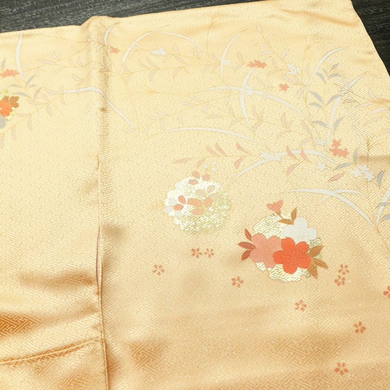 訪問着 良品 しつけ糸付き 綸子 正絹 木の葉・植物柄 袷仕立て 身丈163cm 裄丈67.5cm リサイクル着物 着物 箔 金彩 入学式 卒業式 七五三 お宮参り フォーマル 橙_画像14