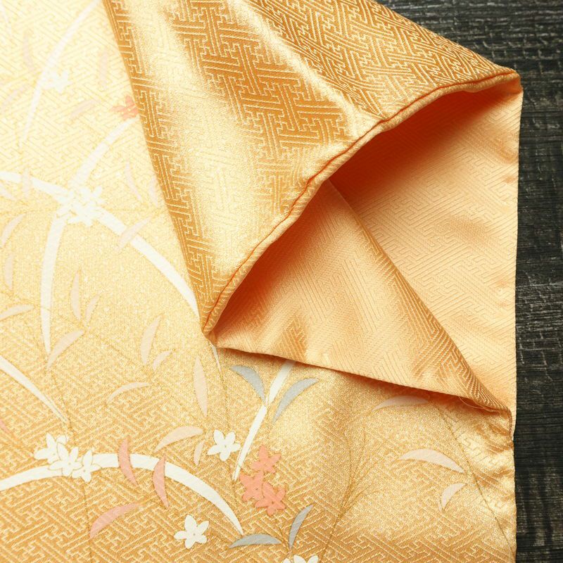 訪問着 良品 しつけ糸付き 綸子 正絹 木の葉・植物柄 袷仕立て 身丈163cm 裄丈67.5cm リサイクル着物 着物 箔 金彩 入学式 卒業式 七五三 お宮参り フォーマル 橙_画像15